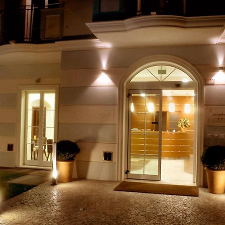 Accademia Hotel Римини Экстерьер фото