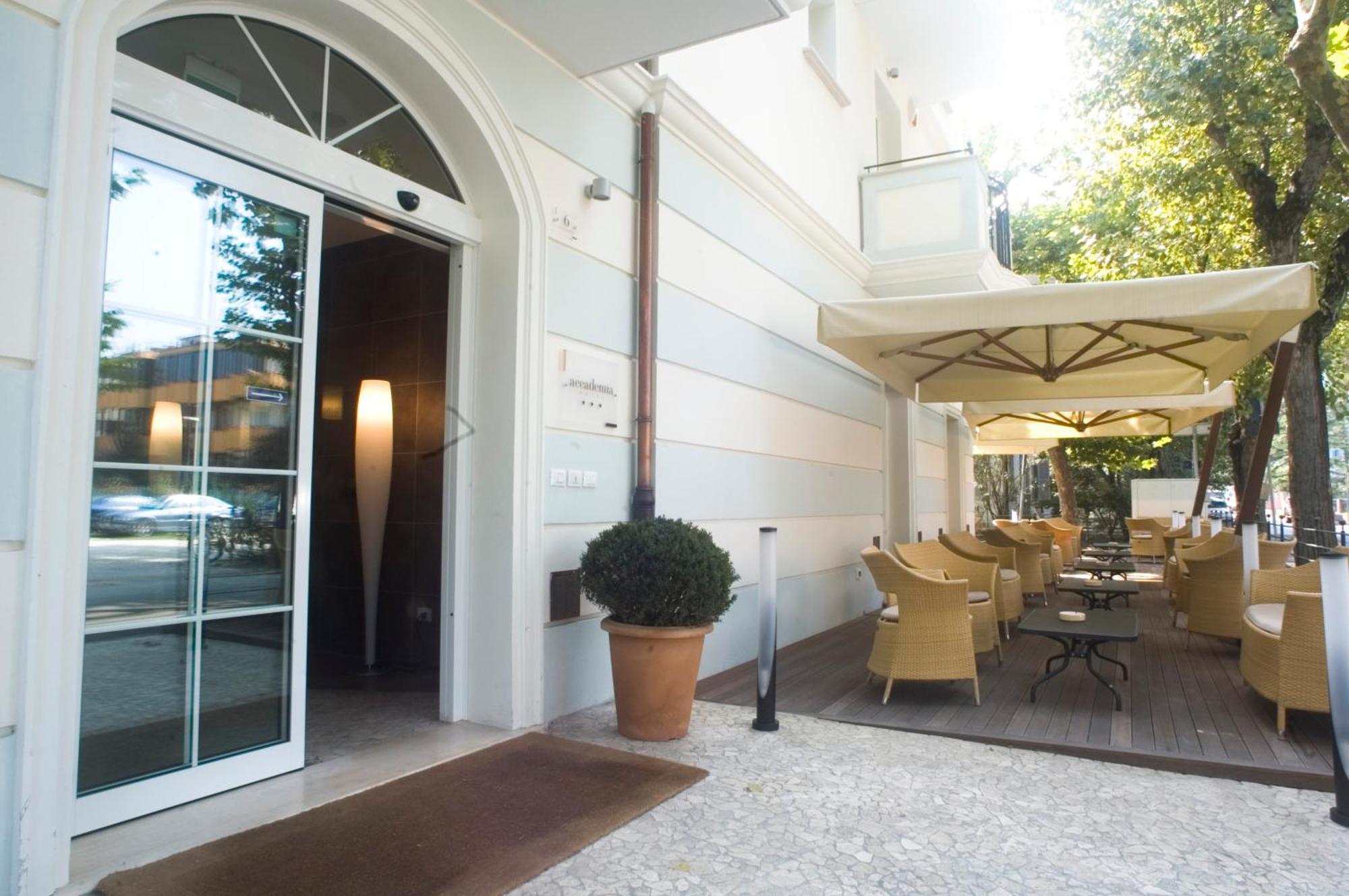 Accademia Hotel Римини Экстерьер фото