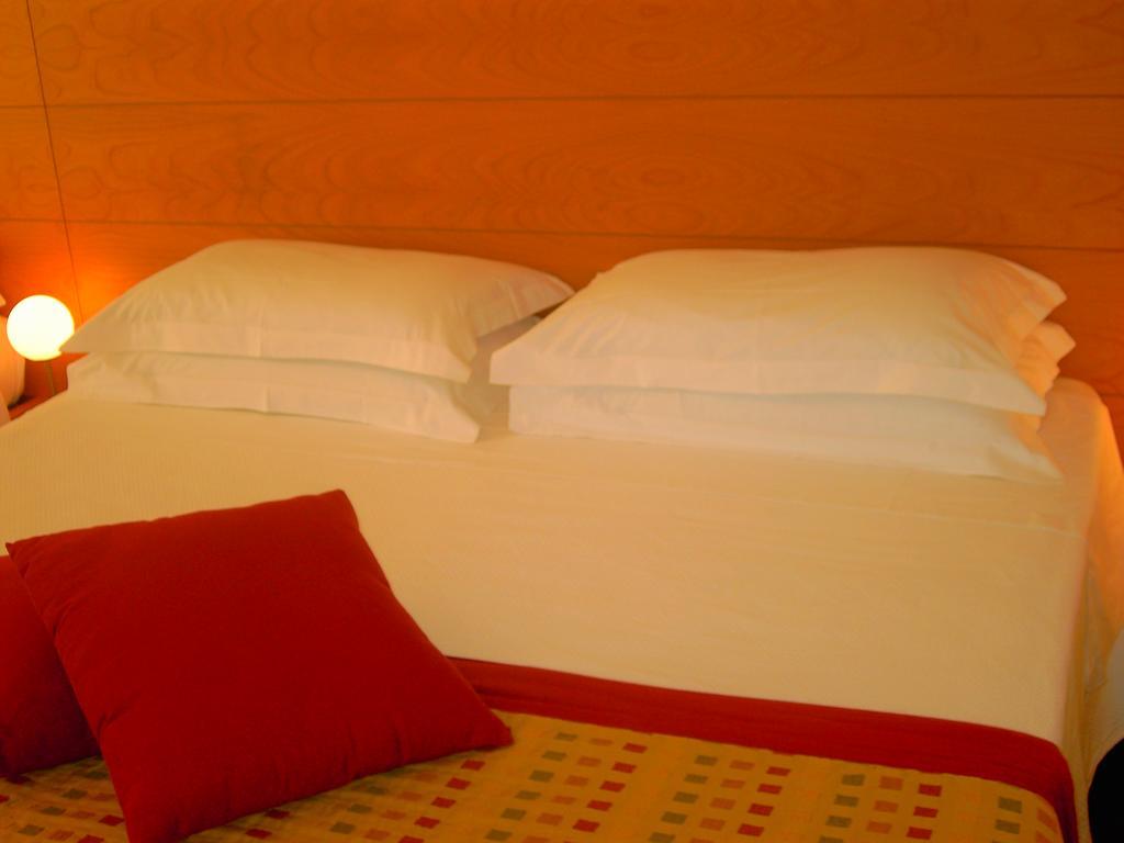 Accademia Hotel Римини Экстерьер фото