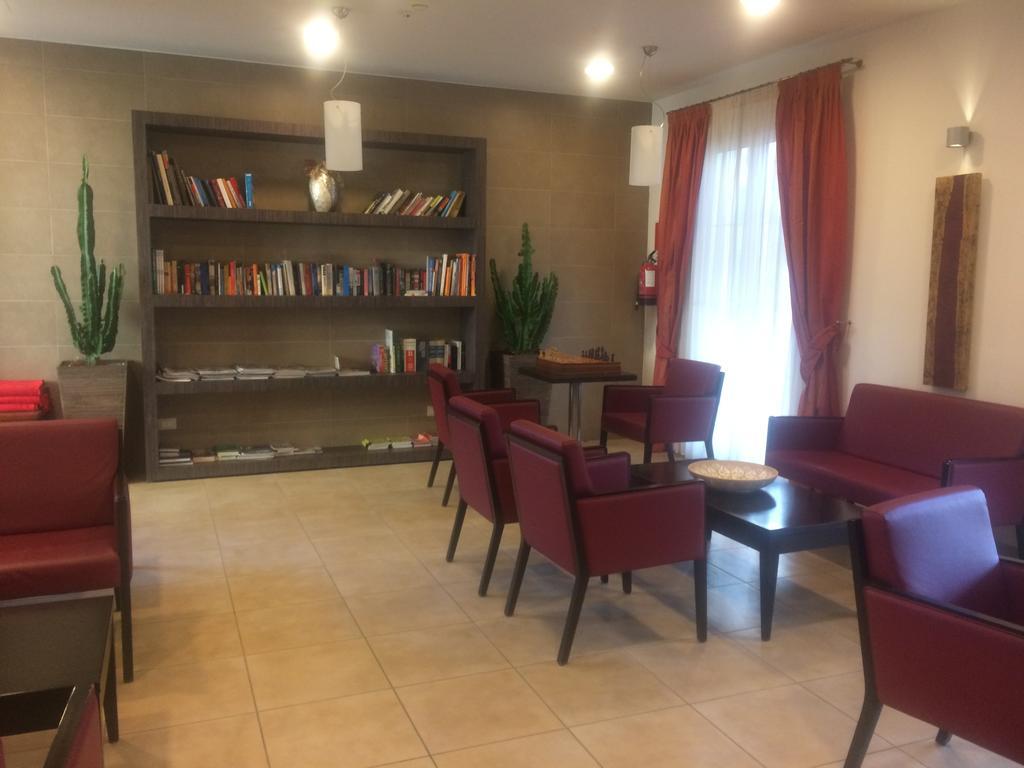 Accademia Hotel Римини Экстерьер фото