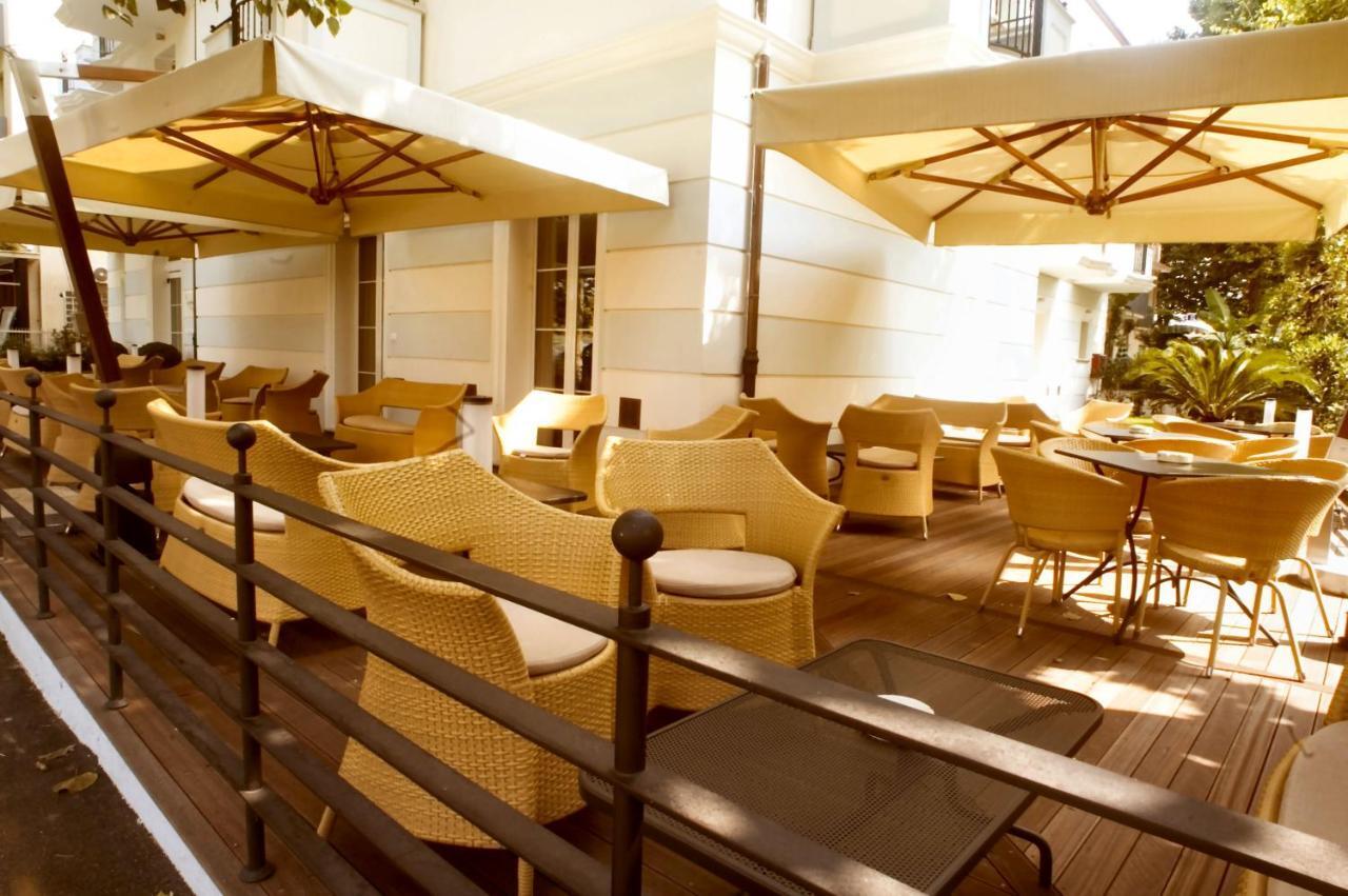 Accademia Hotel Римини Экстерьер фото